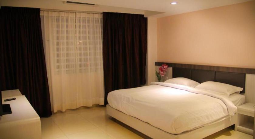 Ktc Hotel Sungkai Exterior foto